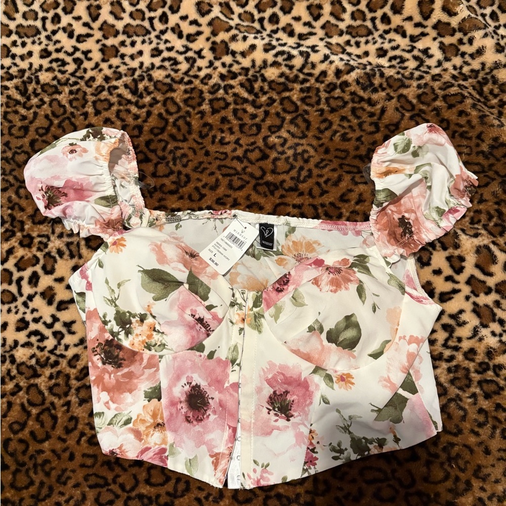 Windsor crop top Pink and Green Floral Puff Sleeve Blouse🎀